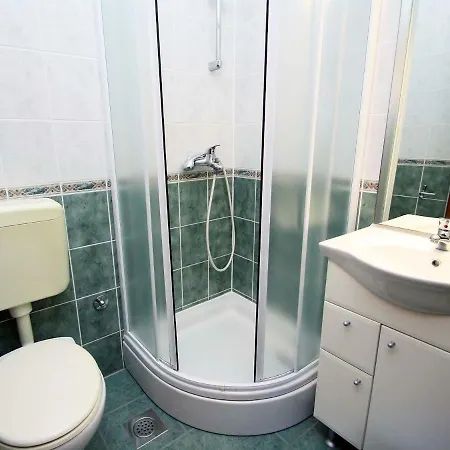Ivo-4 Apartment *